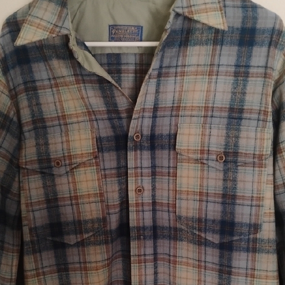 Pendleton Wool Plaid Shirt in Blue and Tan Size medium - Picture 3 of 7